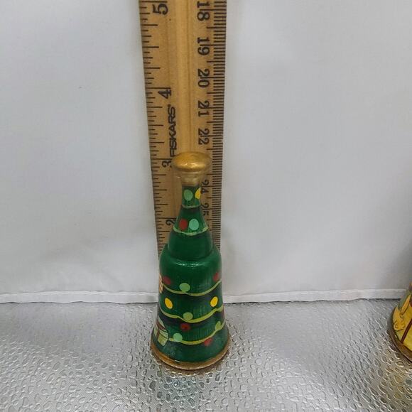 Vintage Wooden Christmas Bells Set of 4 - Picture 16 of 16